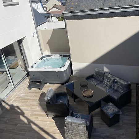 Les Maisons De Louise Pirou Exteriör bild