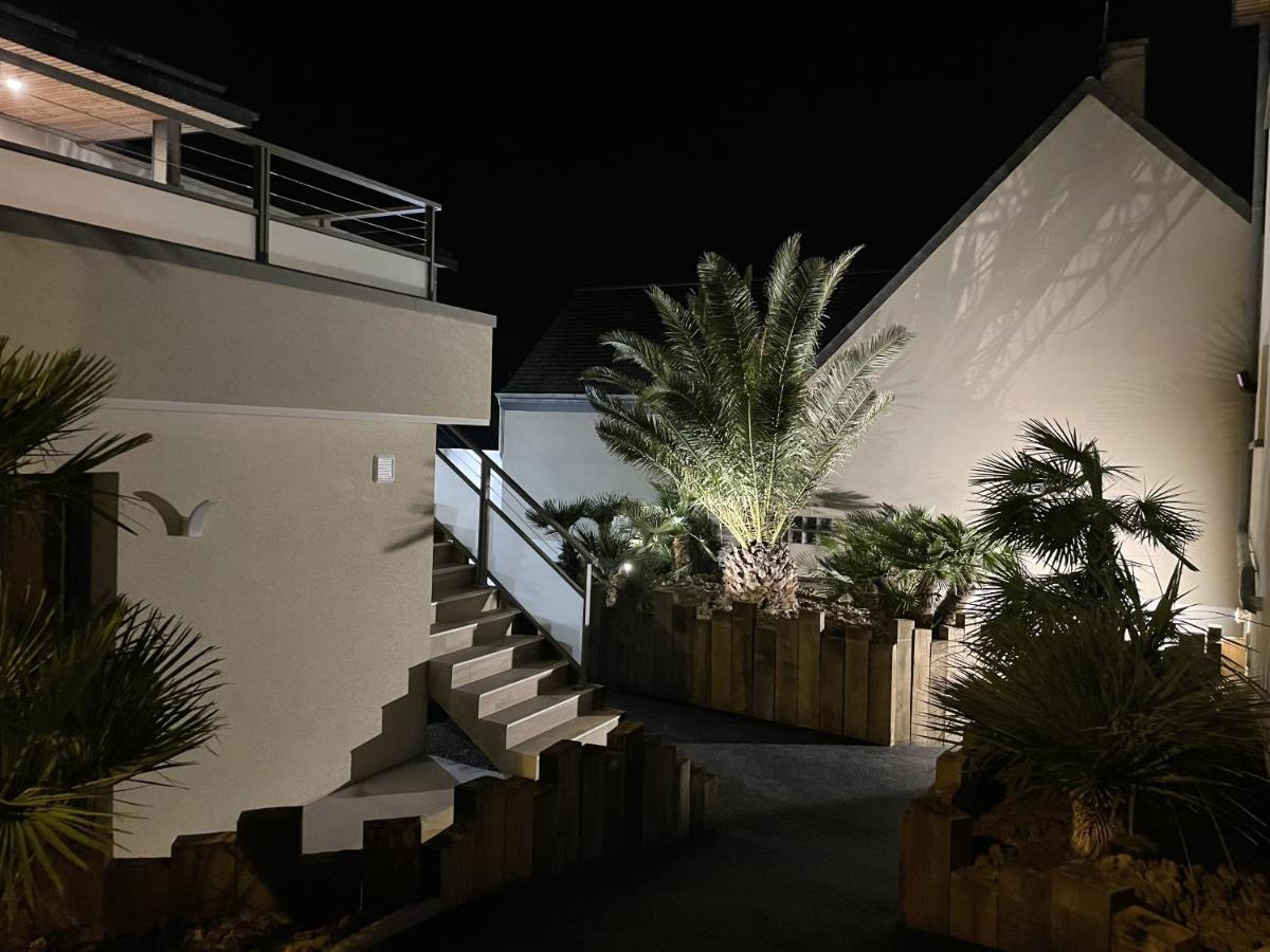 Les Maisons De Louise Pirou Rum bild