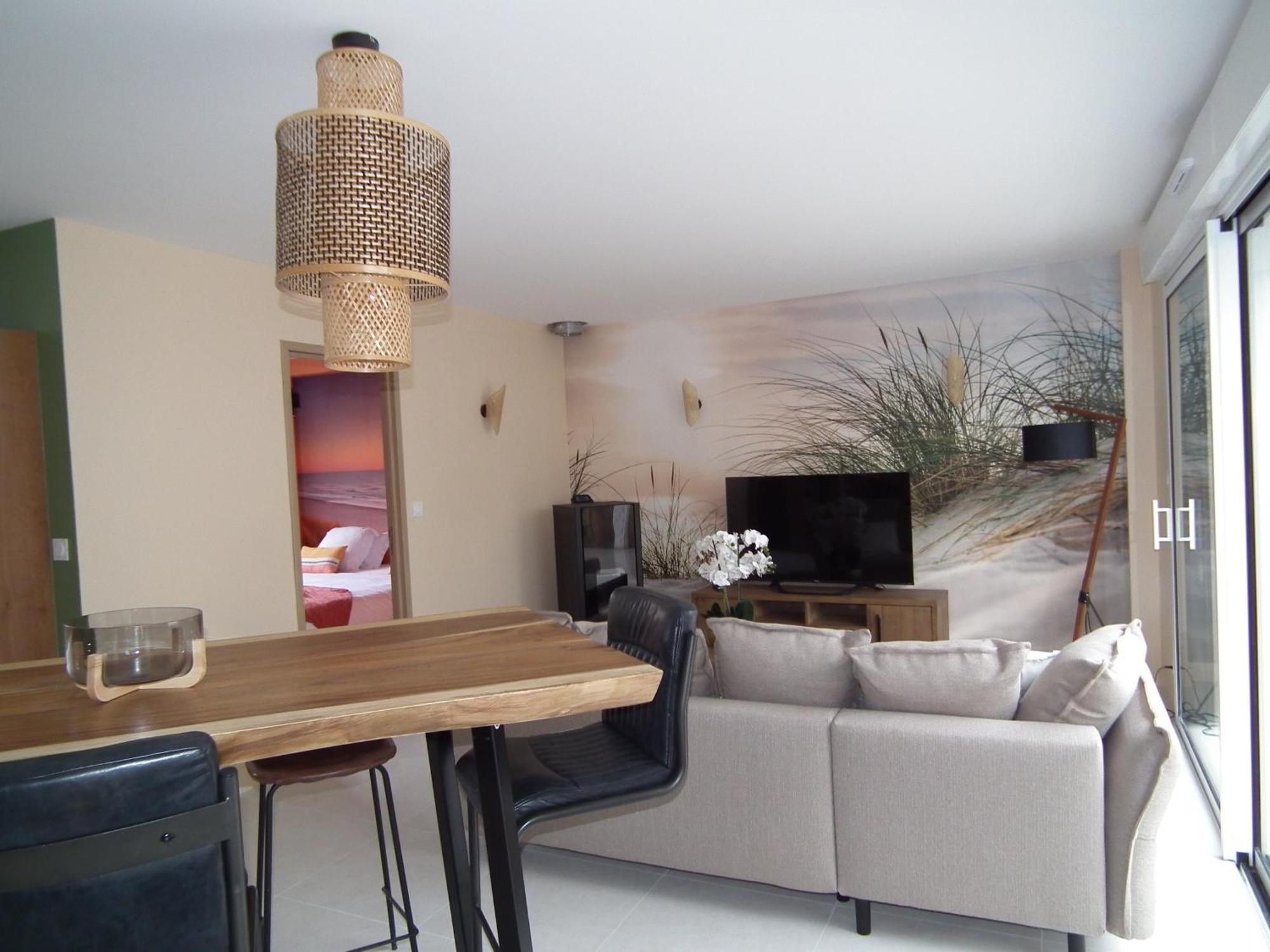 Les Maisons De Louise Pirou Rum bild